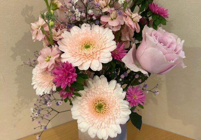 令和7年12月フラワーアレンジメント①
